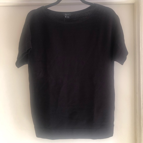 ❤️Theory Black Knit Short Sleeve Top Size M - Picture 1 of 5